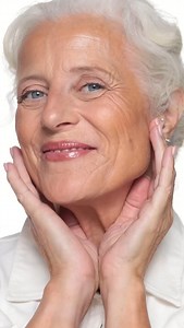 105 reactions · 8 comments | Yes, you can still wear powder over 40. Our formulas blend like a dream and are made to flatter skin at every age. Products used: PRIME TIME® Eyeshadow Extender, Loose Mineral Eyeshadow in the shade Pebble, and Warmth All Over Face Color Bronzer. | bareMinerals | Facebook