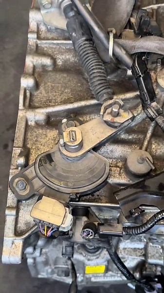 Automatic Selector Switch Pin Lock Open Trick #automatic #selector #switch #pin #mechanic