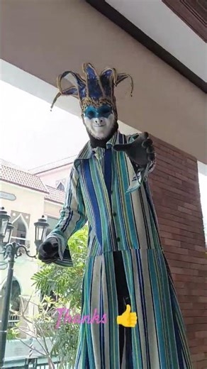 #travel #bgc #venice #clown