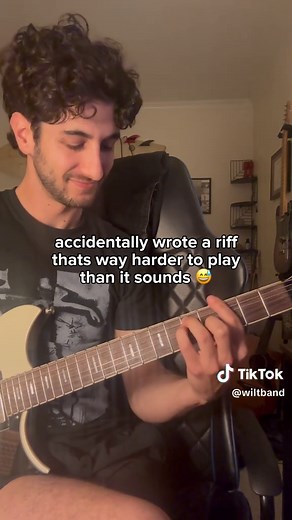 Challenging Yet Melodic Riff in Alternative Grunge