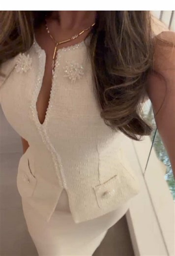 فيديوهات أنشأها Fabulous | فابيولس (@fabul_ouscloth) باستخدام original sound - Lilia Gift Shop