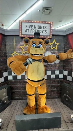 Freddy Fazbear IRL #fnaf #spirithalloween #spirithalloweenanimatronics