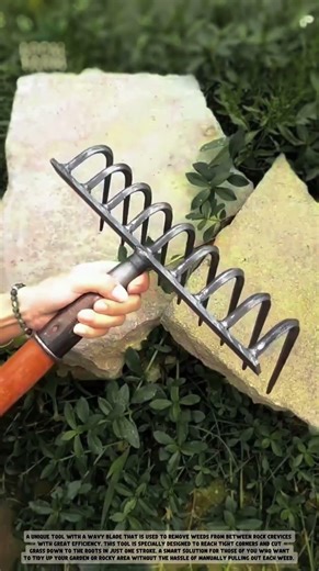 Best Manual Tool for Soil Aeration and Weeding | Smart Garden Weeder