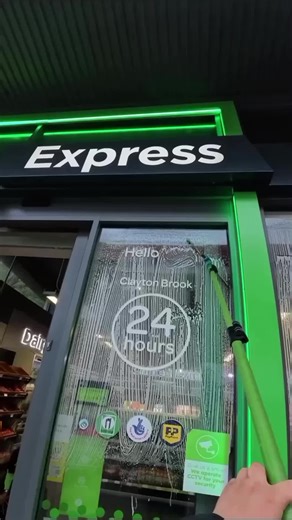 Satisfying Commercial Window Cleaning Service