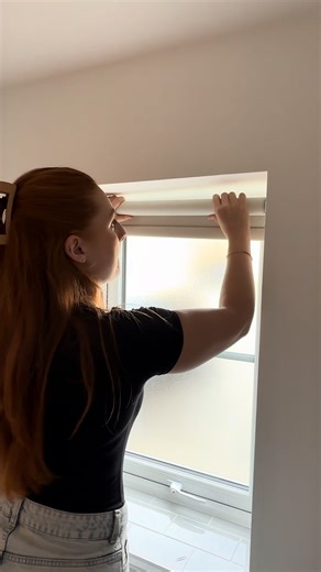 Watch this… A motorised blind installed in under 60 seconds 👀 Smart living has never been this easy! No drills. No screws. No mess 🫡 #smarthome #easyinstallation #nodrillblinds #diyhacks #renterfriendly #smarthome #easyinstallation #nodrillblinds #diyhacks #renterfriendly #electricblinds #homeupgrade #viralreeĺs #explorëpagë #easydiy #installationvideo #homestyling | BlindsbyPost