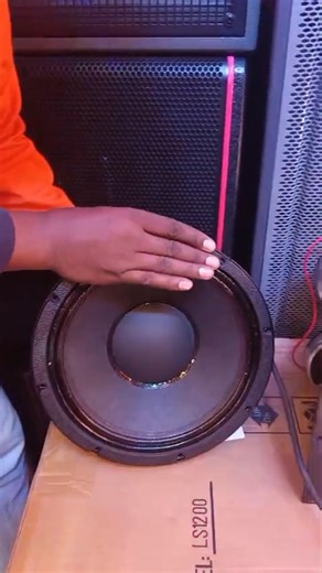 This is a disassembled Line arrays set up. Very powerful and reliable. With this no more speaker recoiling after every of your event. Call us today for your line array set ups. 0727898868 | Ablaze Sounds