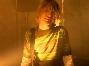 4.1M views · 183K reactions | SMELLS LIKE TEEN SPIRIT - NIRVANA Canción de 1991 de la banda estadounidense Nirvana. Escrita por Kurt Kobain, Krist Novoselic y Dave Grohl para el álbum Nevermind y lanzada como sencillo junto a los temas Drain You, Even In Hits Youth y Aneurysm. Llegó al número 6 en Estados Unidos y al número 7 en el Reino Unido. En España fue número 1. | The songs of my life | Facebook