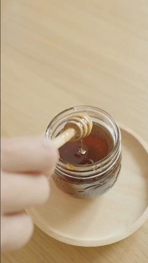 🍯 How Does Honey Never Spoil? 🤯