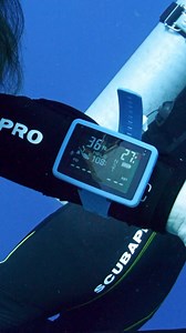 The Luna 2.0 comes to life underwater. #scubapro #luna2 #divecomputer #deepdownyouwantthebest | Scubapro