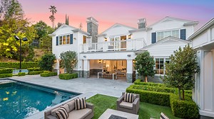 What Are Iceberg Houses? Here's How Celebrities Are Jumping On The Trend - House Digest