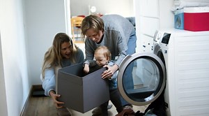 AEG Washing Machine Is Not Draining [4 Issues & Quick Solutions] - Zimwashingmachines