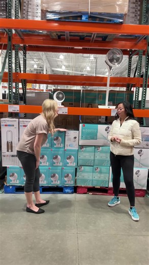 BEST FAN EVER Woozoo Fan @costco_canada Okotoks, Alberta February 2026 Woozoo 5 Speed Oscillating Air Circulator with Remote Features: Oscillation Remote and digital touch controls Built in remote storage Natural breeze Ultra-quiet noise level vs Woozoo 360° Pedestal Air Circulator Features: Oscillation Remote and digital touch controls Three airflow models Adjustable height 53.3 cm to 101.6 cm (21 in. to 40 in.) · · · #costco #tinasfavyyc #costcoloverscanada #woozoo #fan