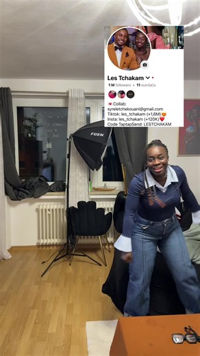 1 MILLION d’abonnés sur Facebook LE 1er JANVIER 2026!! REGARDEZ NOTRE JOIE ! 😭😭🔥 On n’arrive pas à y croire... Cette vidéo résume tout ! Commencer l’année avec ce cadeau, c’est juste indescriptible. Merci d’avoir fait de ce rêve une réalité. ❤️ Que Dieu bénisse chacun d’entre vous pour la force que vous nous donnez. On ne vous décevra pas ! 🙏🏾 BONNE ANNÉE à tous ! On vous souhaite autant de bonheur que ce qu’on ressent en ce moment. L’année 2026 sera MA-GIQUE ! Nous vous aimons fort❤️❤️😭😭