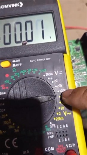 775 reactions · 30 shares | Como usar o multímetro na bancada #aprenderbrincando #CriatividadeSemLimites #multimetro | David Carvalho | Facebook