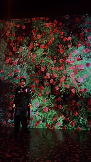 23 reactions | “A flower blossoms for its own joy.” - Oscar Wilde. A lovely afternoon at @artemuseum_newyork at Chelsea Piers today. More posts coming…  Video by Abraham Spencer. #artemuseum | Richard Barone | Facebook