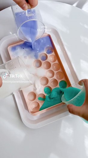 Dreamy Mint Jelly Balls Recipe