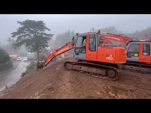 HITACHI ZX130 Excavator