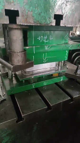 deep drawing stamping die , stamping die , progressive die , deep drawing stamping tool