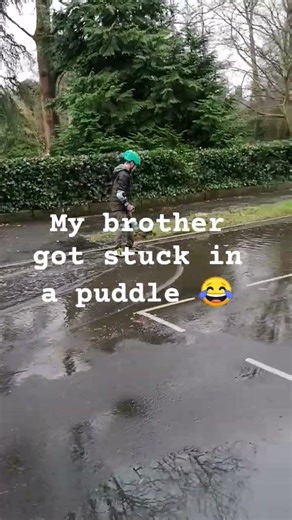 My brother got stuck in a puddle 😂 #skateboarding