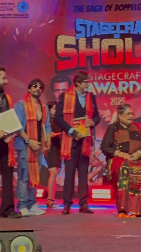 SHANTANU GHOSH on Instagram: "Pahchan kon kon . . . . . . #jawan #promotion #dubai #srk #shahrukhkhan srkuniverse kingkhan srkfanclub srkfan srkfans pathan @redchilliesent bollywood fan badshah salmanKhan salmankhanfilms sallu4ever salmankhanfilms beingsalmankhan salmankhanfans salmankhanlovers salman SalmanBhai bhaijaan Sallu . bollywoodstars salmankhan bollywood salman srk trend tiger3 pathanvstiger tigervspathaan pathan . ."