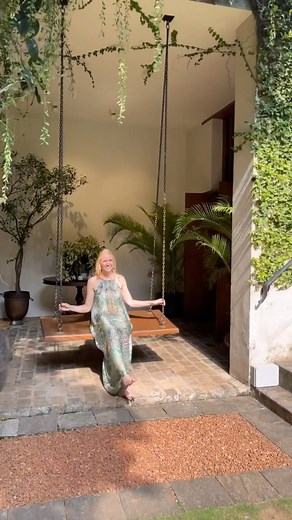 Introducing the magnificent Ishq Colombo: a breathtaking haven nestled in the heart of Sri Lanka’s vibrant capital city. The words that best describe our first impressions are “elegant” and “serene”. A tranquil sanctuary, the property combines opulent amenities, antique furnishings, stunning gardens, and warm, welcoming hospitality. #srilanka #colombo #ishq #villa #ministryofvillas | Ministry of Villas