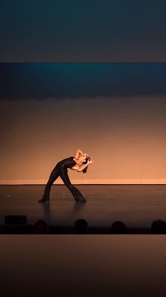 Snow Wire Dance: Maya Loureiro Performing 'Strange'