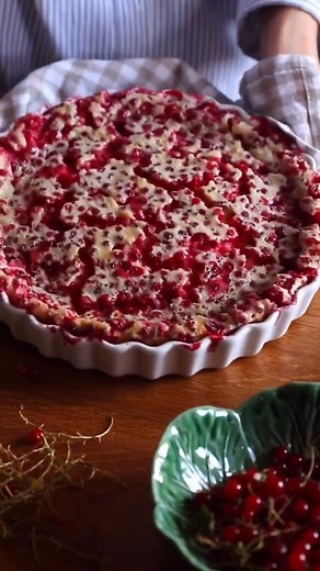 TasteAtlas | Clafoutis 📍Limousin, France 🇫🇷 ⭐ 4.0 See the full recipe: @camillechamignon Originating from the Limousin area in France and dating back... | Instagram