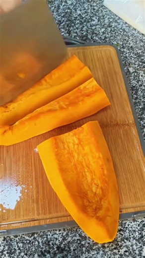 Easy Pumpkin Cutting Hack 🎃 | Quick & Simple Kitchen Tip