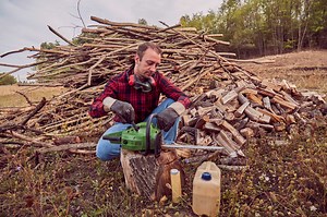 Tool to Adjust a Poulan Carburetor to High and Low Settings