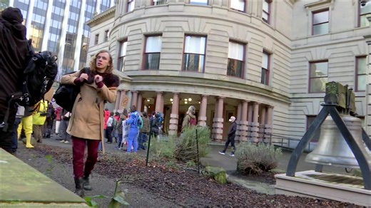 LIVE: Protesters march from City Hall to Portland ICE building | FOX 12 Oregon