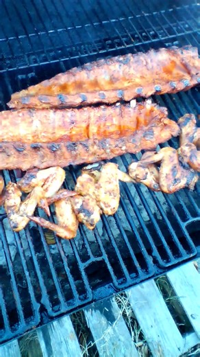 It's Going down ....waiting on these eagles to Woop Detroit later on | Clifton Pugh