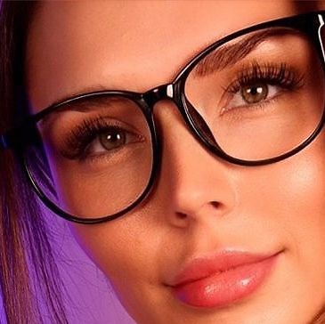 HeatheredEffect ASMR on Instagram: "It’s impossible to listen to this and NOT tingle! I promise you. Put on headphone and tell me I’m lying!  I love tapping and face tracing so much and I know you do too. The full length of this is on YT  #asmr"