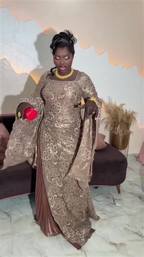 Vidéos de papebeye_officiel (@papebeye_officiel) avec son original - papebeye_officiel