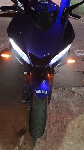 This is how aggressive Yamaha R3 sounds & looks.