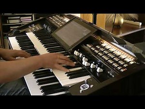 Edgar Weissenfels plays the Wersi-Sonic