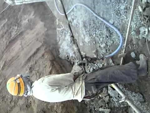 杭頭処理 削岩機