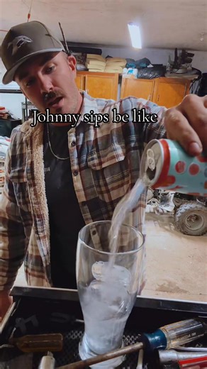 Forgot to ox with something. So I rechugged another…Johnny sips be like #itsmemattb #fypage #foryou #viral #yerawizard