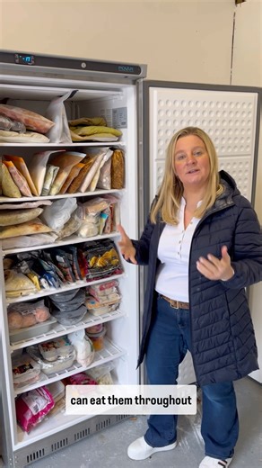 Ok it is officially spring (although the weather in Scotland might not be playing ball 😂) Now is a great time to get into the freezer and have a bit of a stock check and see what you have. I like to see what wintery meals I have that could do with being eaten to make space for some more spring and summery meals ready for the warmer months. Keep your eyes peeled for my video coming out soon on how to repurpose wintery meals with different sides to make them a little bit lighter as the weather ge