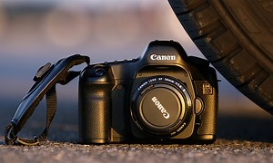 Canon Warns the Original 5D May Suffer From Mirror Separation