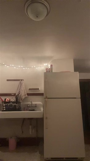 emma (@emmaatopp_)’s videos with JT Coming - JT