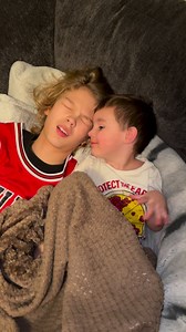 His fake sleeping is SOOO convincing 😂😂😂😂 #brothers | Brothers AndMother