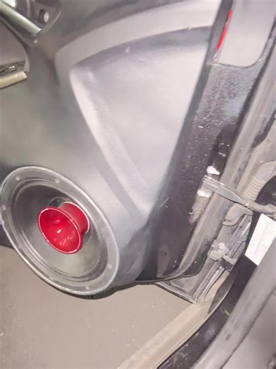 Premium Car Audio System Features and Design