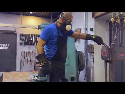 cut Primitive Knife Build — Raw Forging and Survival Blade