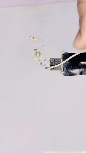 Simple Blinking LED Circuit Using MOSFET | DIY Electronics Project💖😻