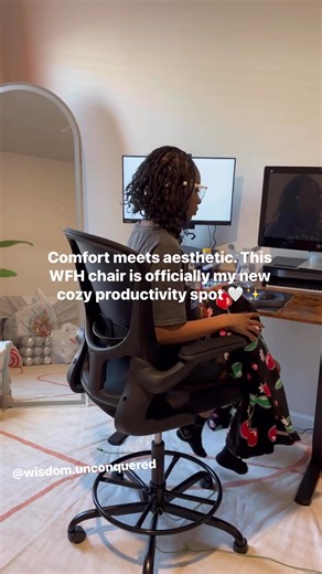 This computer chair upgraded my entire work-from-home vibe. The support is amazing, the cushioning is soft, and the design is so clean and calming — exactly what you want when you’re working long hours. It keeps me comfortable, helps my posture, and makes my workspace feel peaceful and put together. If you’re creating a cozy, motivating WFH setup, this chair is the perfect finishing touch. ❓What’s one thing you must have in your workspace to stay productive? HomeOfficeAesthetic #WFHSetup #CozyWo