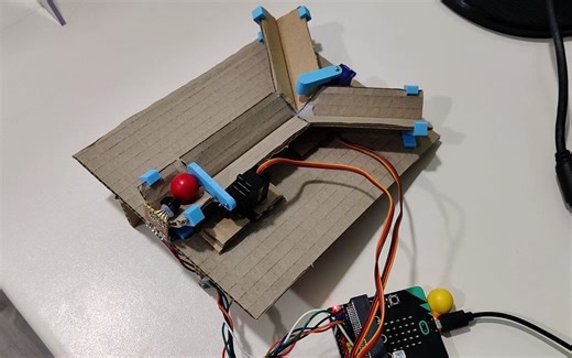 基于光敏电阻和 micro:bit 实现的彩球分拣机