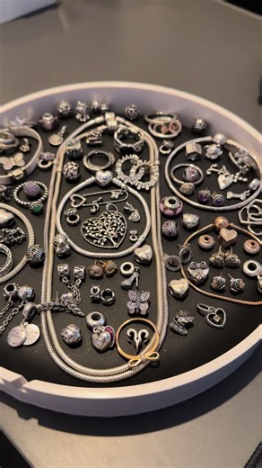 Check on the website www.prelovedpandora.com All our current stock and prices are on there 🥰 #pandora #prelovedpandoraboutique #pandorajewelry #genuine #rare