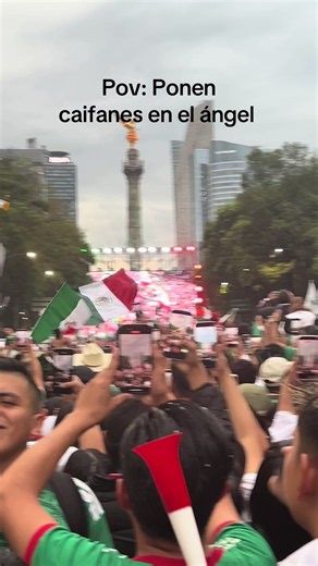 Una experiencia inolvidable el poder escuchar a miles de personas cantar este himno 🥹🤍 #angeldelaindependencia #caifanes #vientocaifanes #ciudaddemexico #fypp