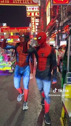 Going with a friend after work😂#moscowspider #bankgkok