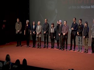Astăzi la Cinemaraton TV - Ora 13.45 CARDINALUL - un film de Nicolae Mărgineanu Sinopsis : 1953. Sighet, închisoarea preoților. Un erou al rezistenței greco-catolice față în față cu un torționar neobișnuit. O singură ieșire... Convertire sau moarte. Regie: Nicolae Mărgineanu Scenariu: Bogdan Adrian Toma Actori Principali: Radu Botar, Ioan Andrei Ionescu, Richard Bovnoczki, Cristi Iacob Nicolae Mărgineanu despre film: “În filmul CARDINALUL, inspirat din viața episcopului greco-catolic Iuliu Hossu